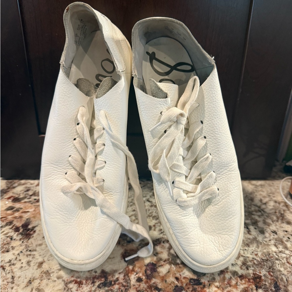 *GENTLY WORN* Sam Edelman Size 10 White Faux Leather Sneakers
